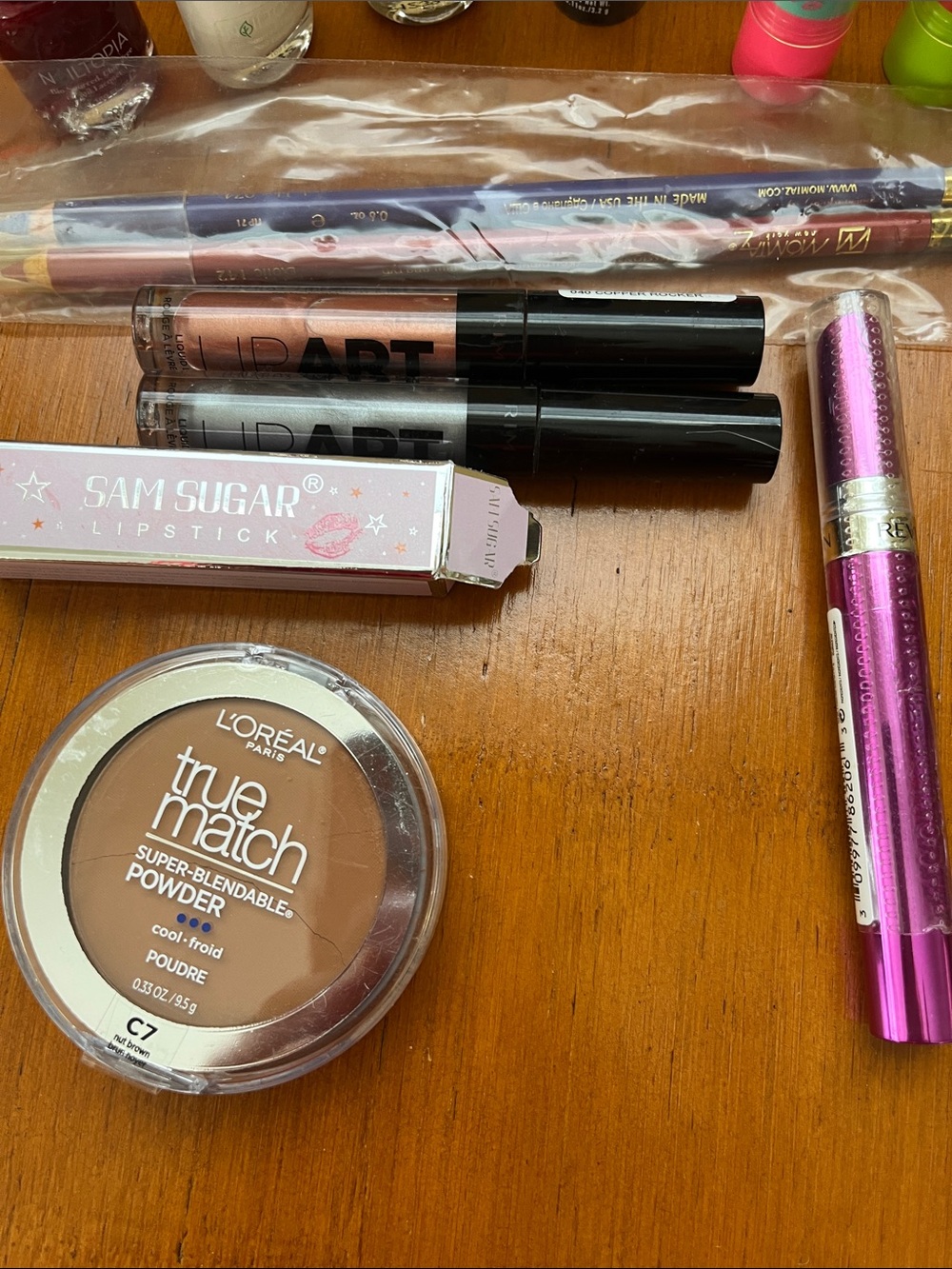 Makeup bundle - Picture 2 of 4